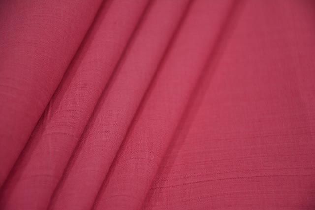 Carmine Rose Solid Pattern Mangalgiri Pure Handloom Cotton Fabric