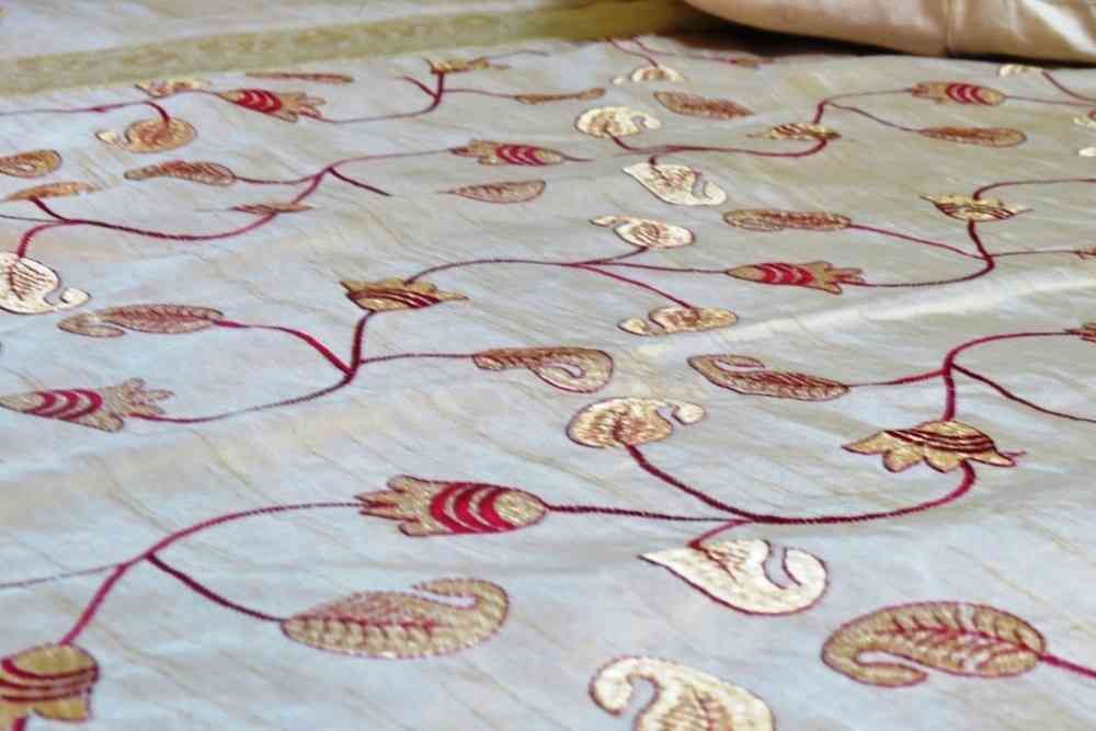 Embroidered Summer Dew 5 Piece Silk Bedspread