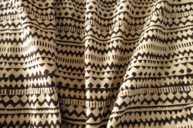 Black And Cream Zigzag Print Upholstery Khari Cotton Fabric