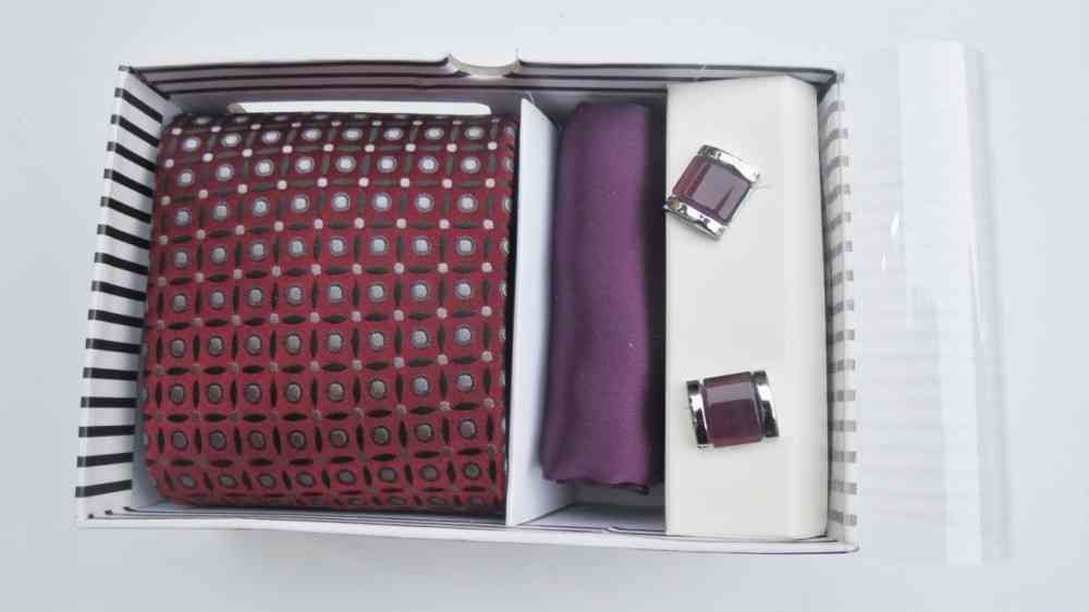 Tie, Cufflinks & Pocket Square Purple Set