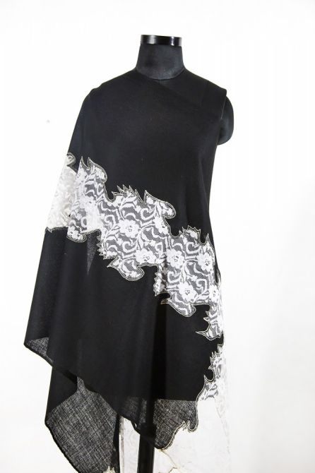 BEAUTY BLACK WHITE CASHMERE SCARF WOMEN MADE IN INDIA