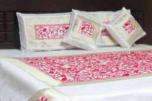 BEAUTIFUL EMBROIDERED WHITE & RED 5 PIECE SILK BEDSPREAD FROM INDIA