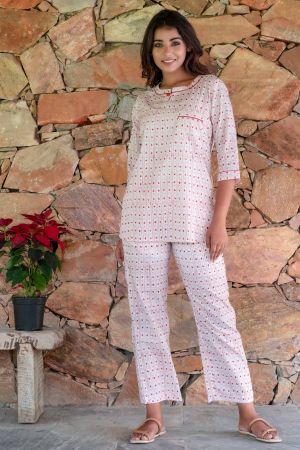 WHITE RED BLOCK PRINTED NIGHT SUIT-NS138