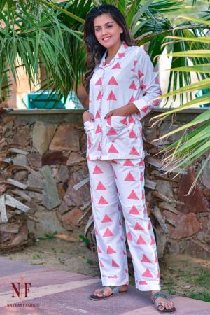 PEACH TRIANGLE COTTON NIGHT SUIT-NS54