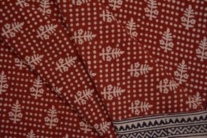 RED OCHRE & WHITE BAGH BLOCK PRINTED COTTON FABRIC-HF4022